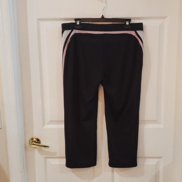 Nike capri pants - Picture 3 of 5